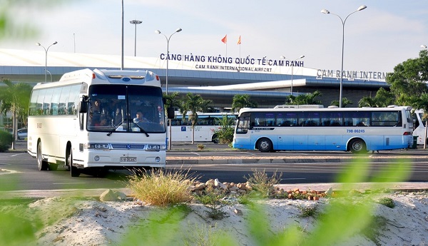 Xe đưa đón khách bay Hà Nội đi Nha Trang